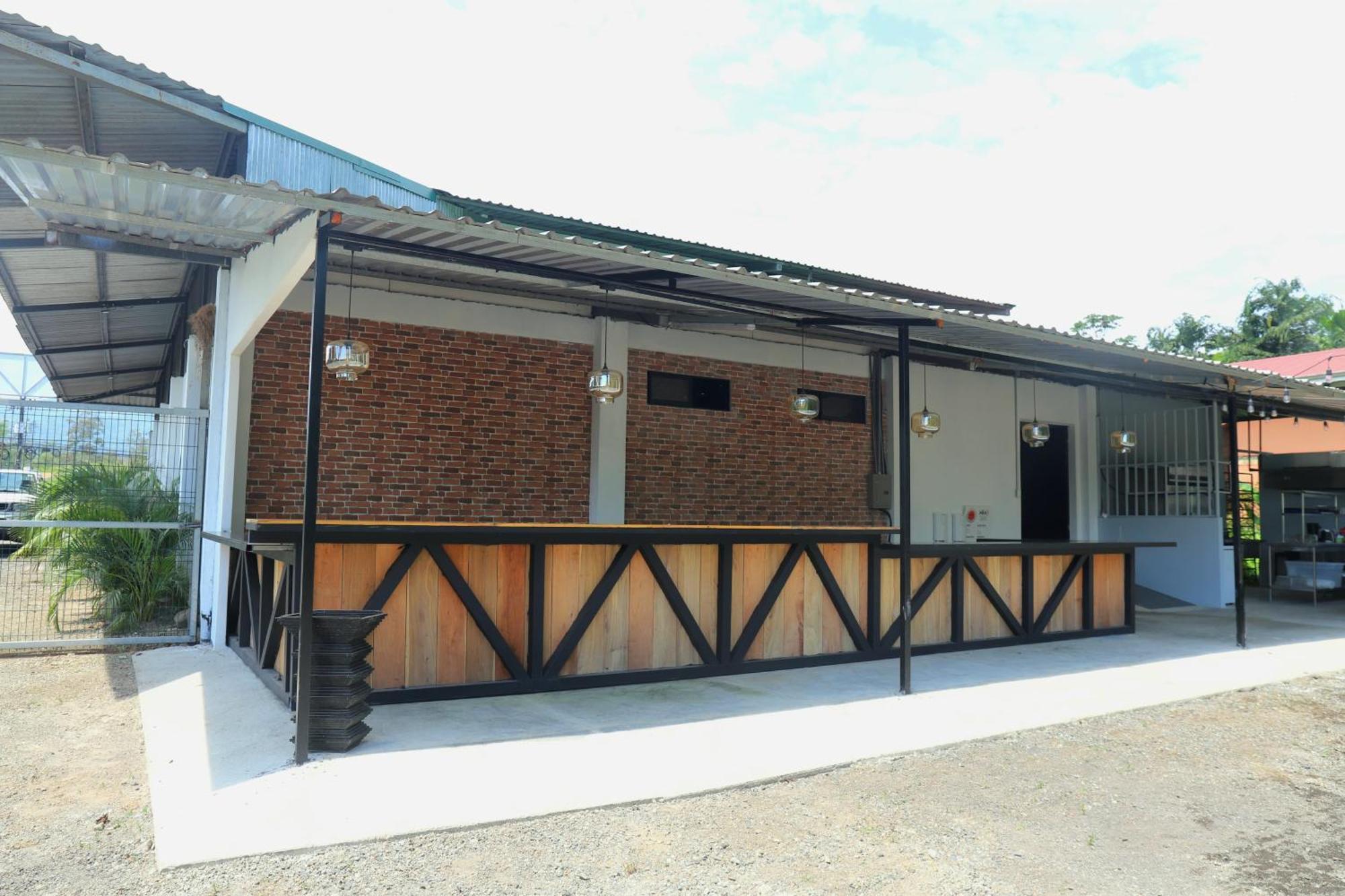 Asha Hostel La Fortuna 외부 사진